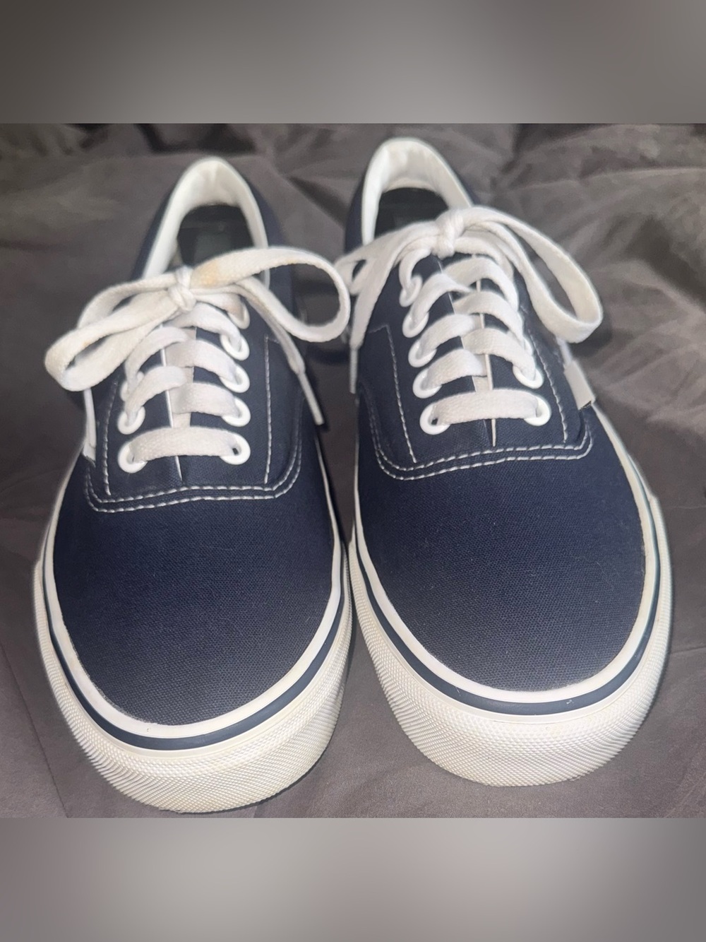 Vans Navy Canvas Low-Top Sneakers with White Accents Size 7.5